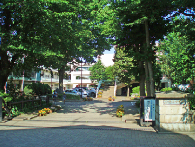 上赤坂S貸家 小学校