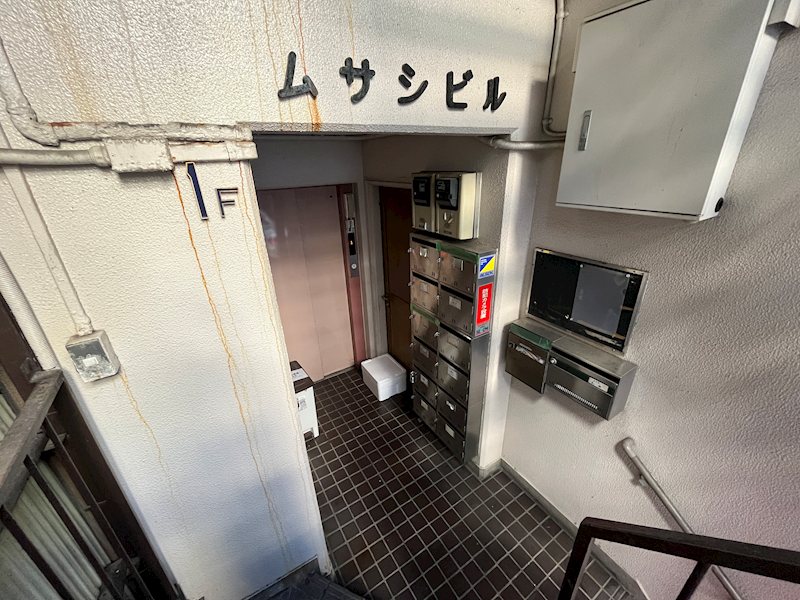 ムサシビル エントランス
