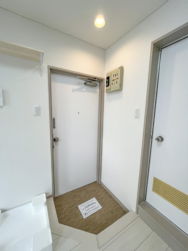 ムサシビル 玄関