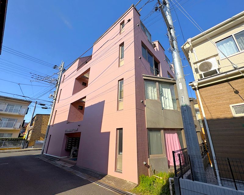 STRAWBERRY　CUBE 外観