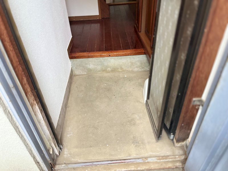 こぶし町K貸家 玄関