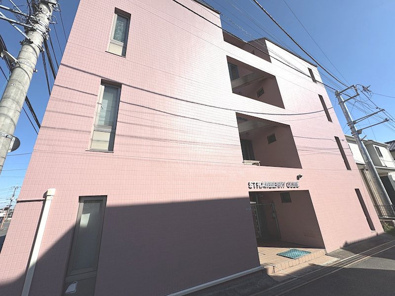 STRAWBERRY　CUBE 外観