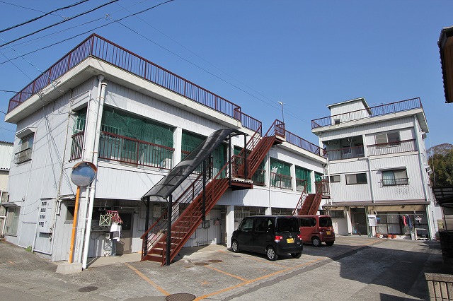 岩倉マンション 外観