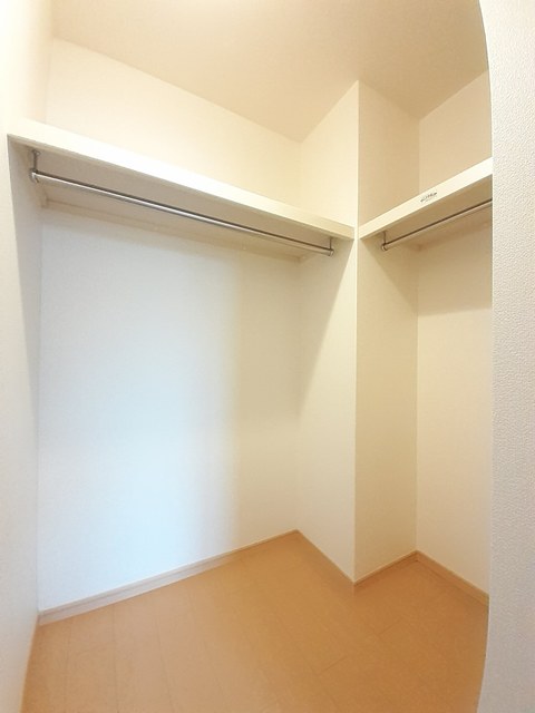 エレガンシア篠原 その他