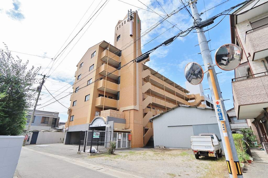 ハイツはと 外観
