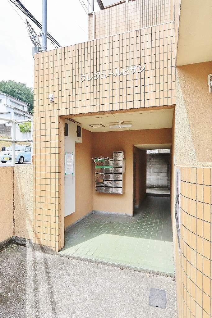 クレジュールビザン 外観