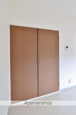 クレジュールビザン その他