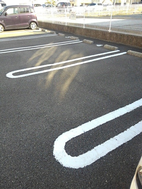 レジデンス福園 駐車場