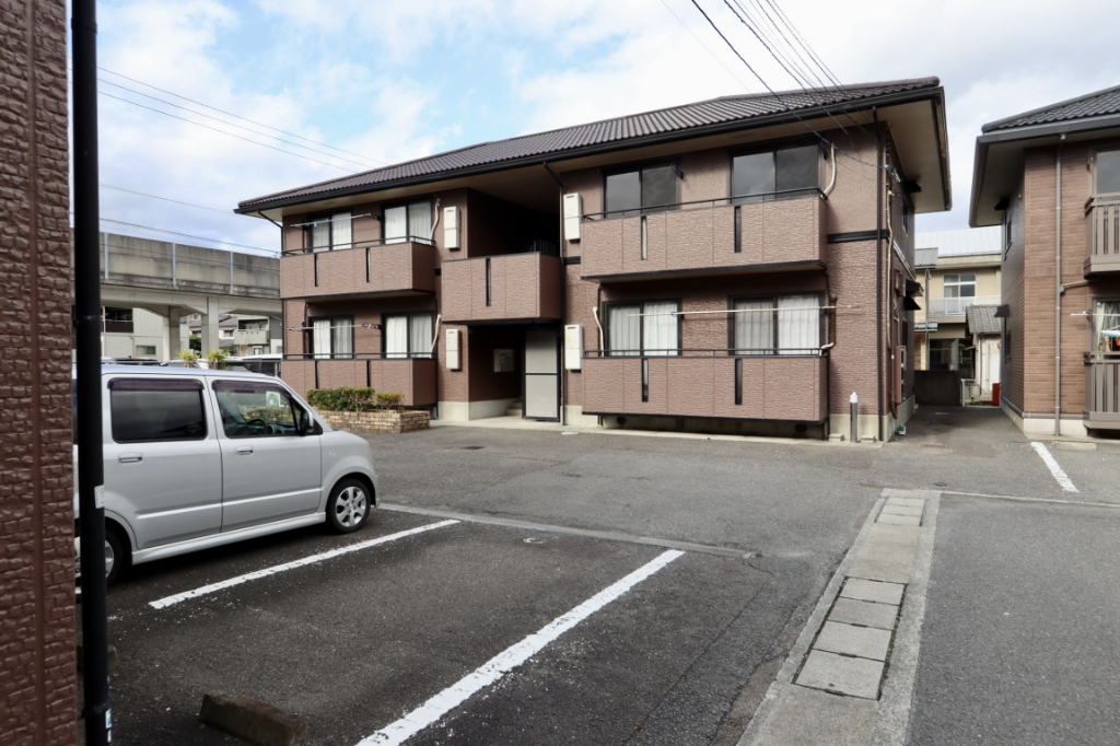 アムール　Ａ棟 外観