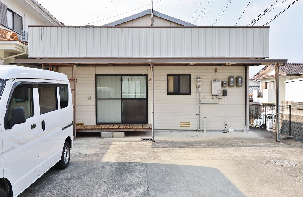 新居ハイツ 外観