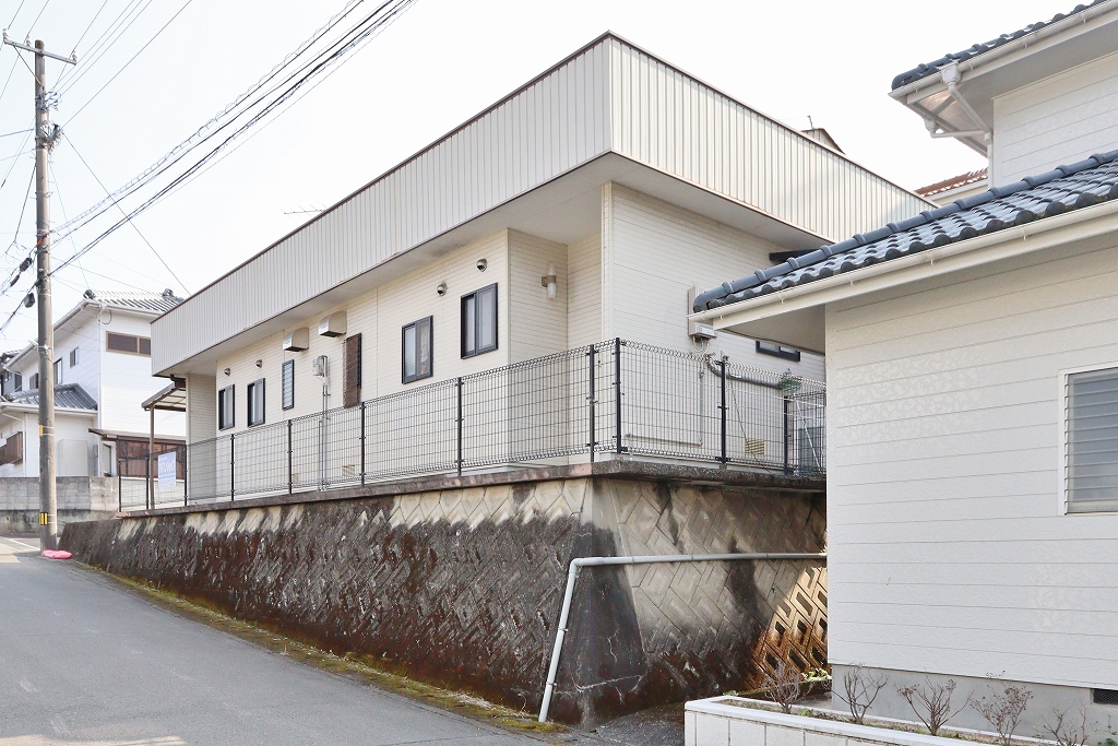 新居ハイツ 外観