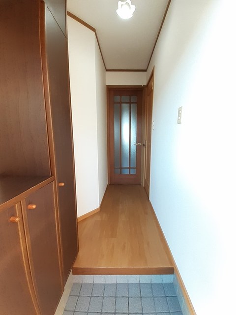 メゾンソレイユ　Ｂ 玄関