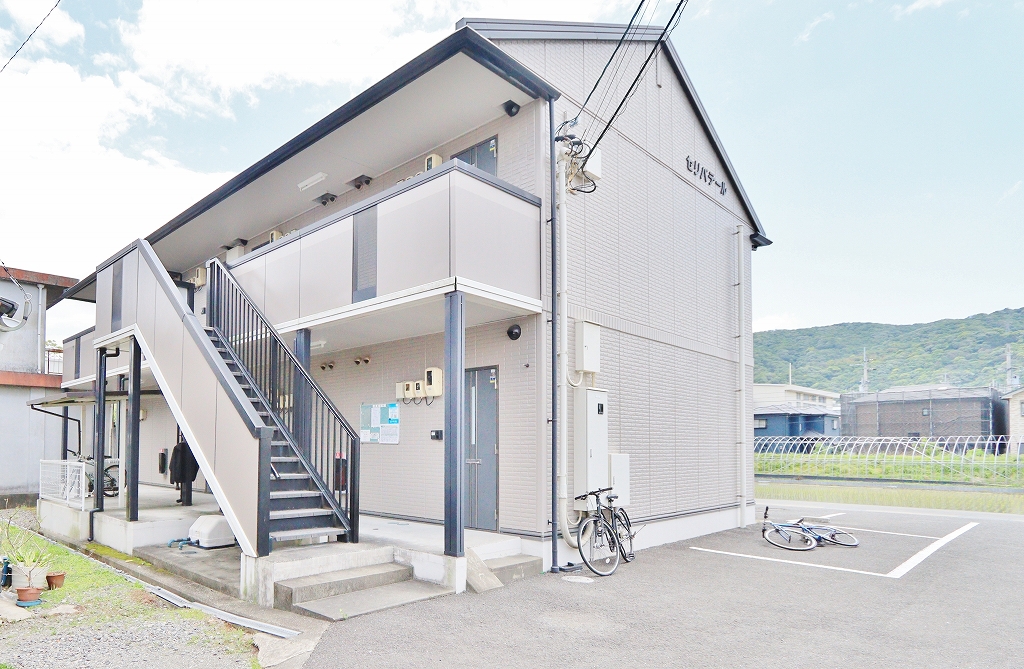セリバテール 外観