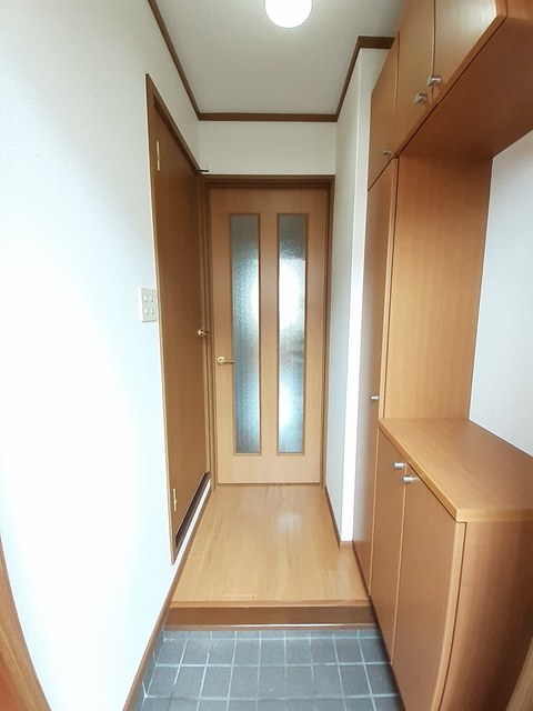 ソレイユ・ルヴァンＢ 玄関