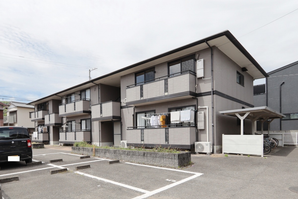Ｌｉｆｅ館アムール 外観