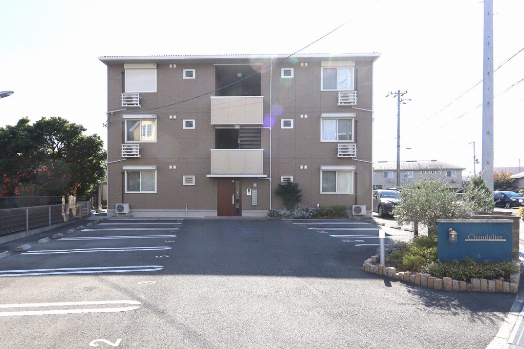 シャンデリア 外観
