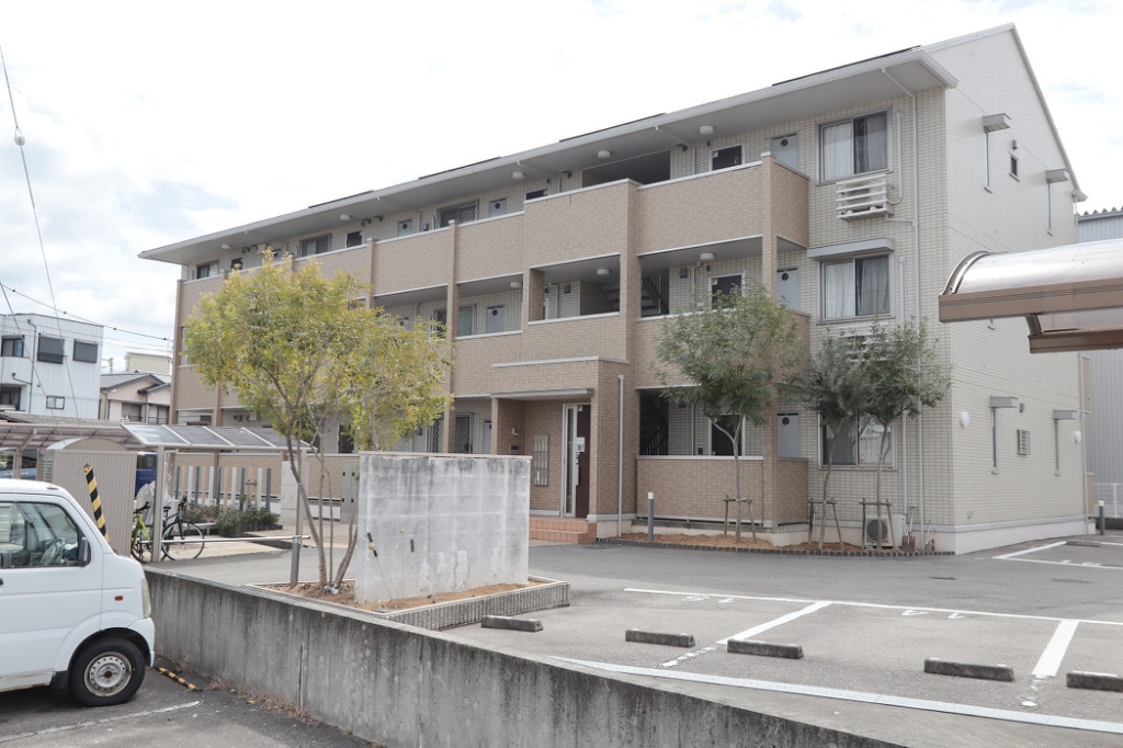 アーバンコート沖洲 二番館 外観