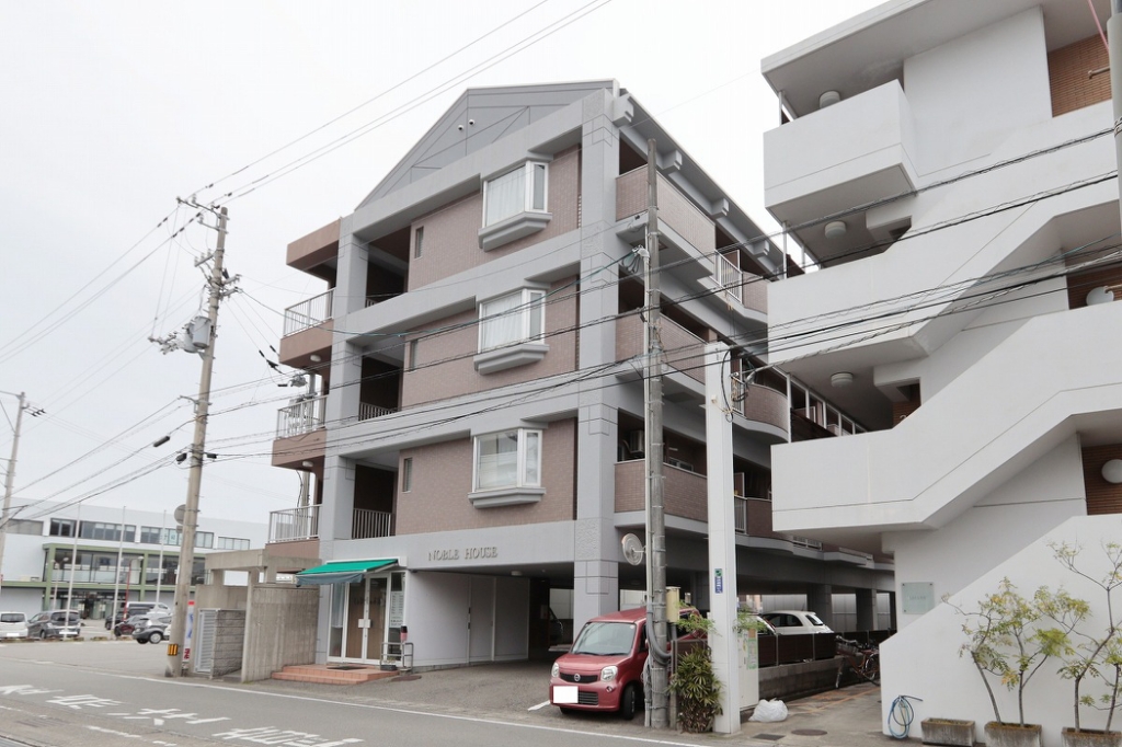 ノーブルハウス 外観