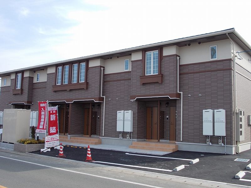 ルネッサ 外観