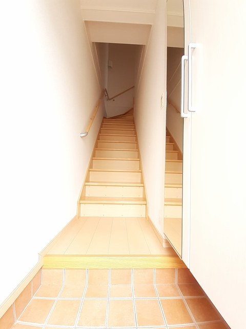 リーフムーン 玄関