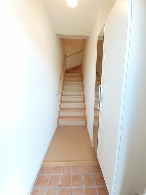 ルネッサ 玄関