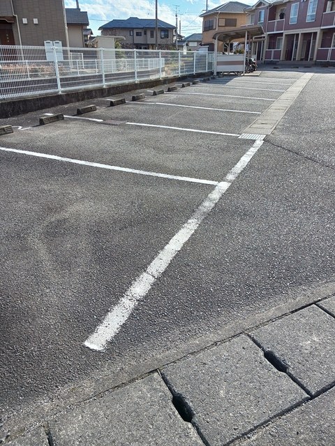 フォンテーヌＡ 駐車場