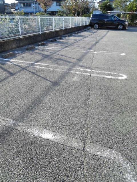 サンシェール　Ａ 駐車場