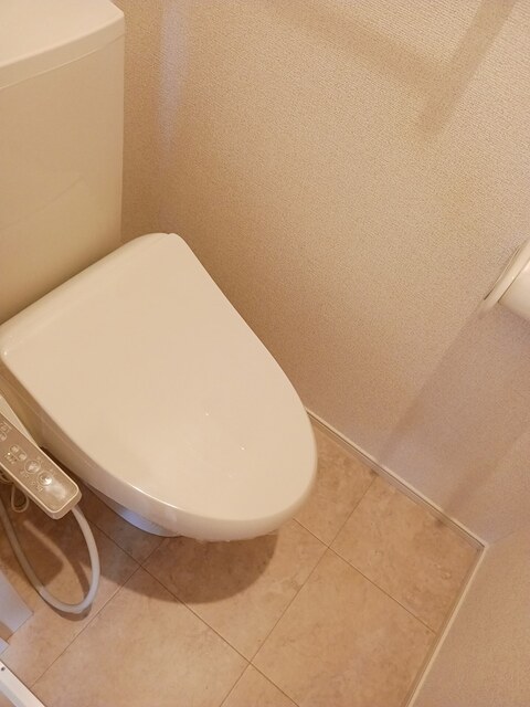 コンフォーティア徳大前Ａ トイレ