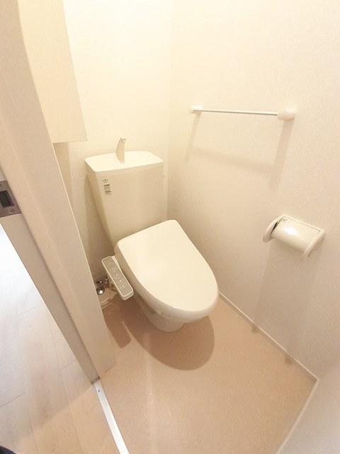 コンフォーティア鮎喰 トイレ