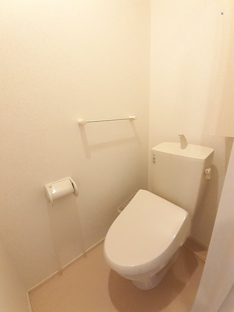 コンフォーティア鮎喰 トイレ