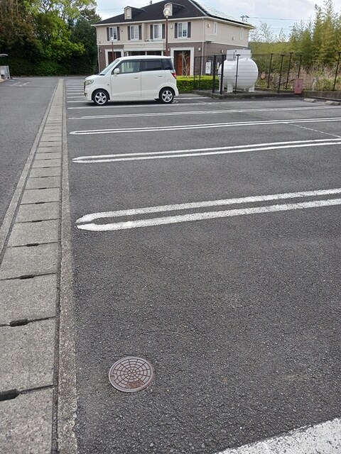 アンジェリカ　Ａ 駐車場