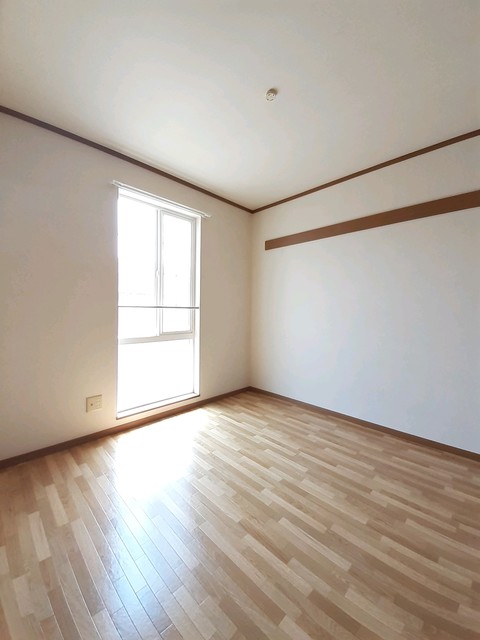 ファー　イースト その他