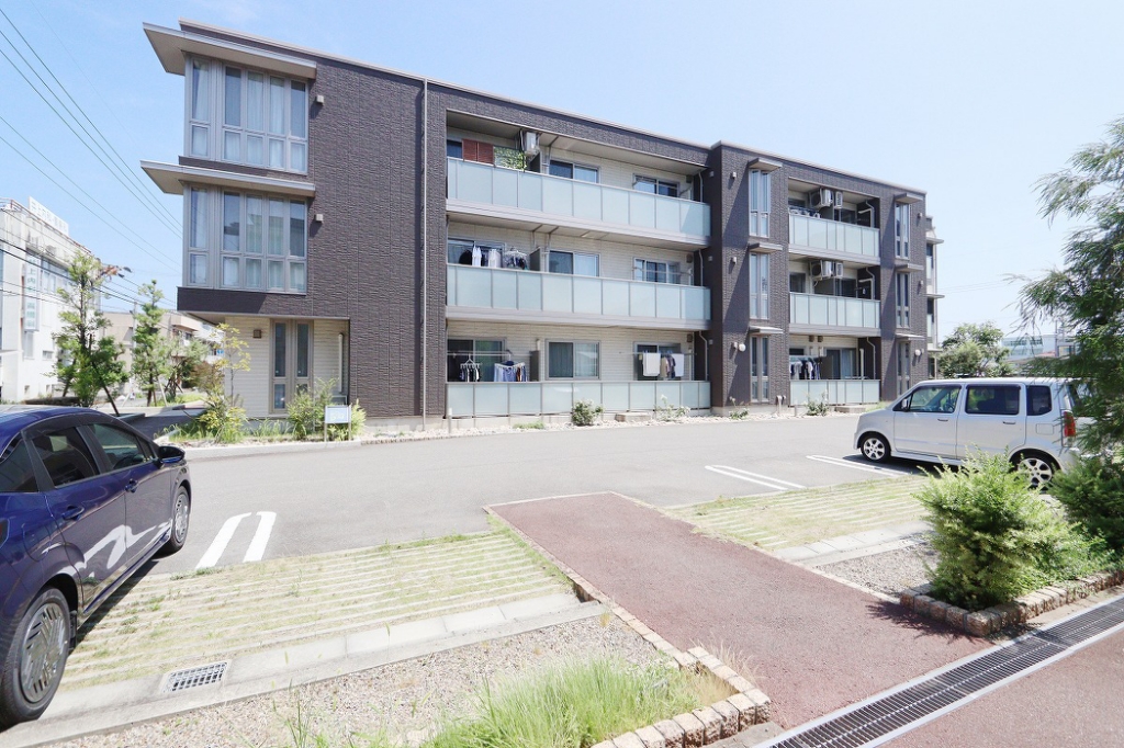 シャーメゾンガーデン福島　Ｂ棟 外観