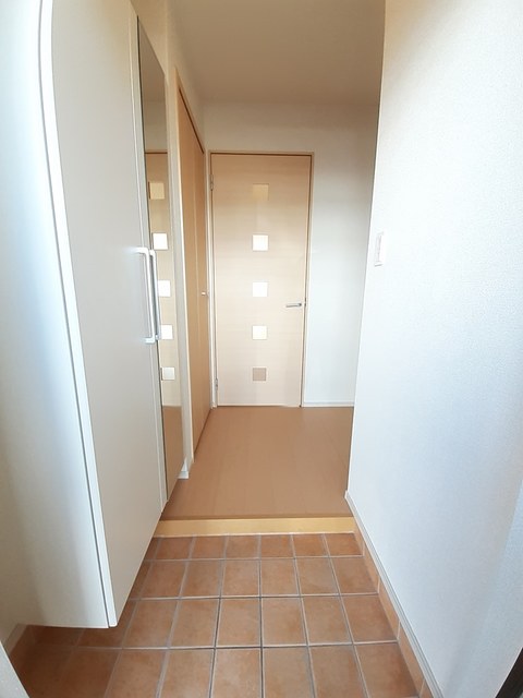 ラ　ルーチェ　Ａ 玄関