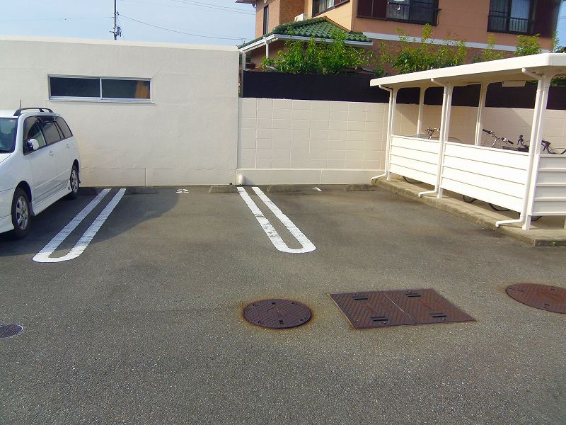 スィートメモリー 駐車場