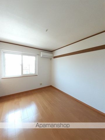 アムール・ハザカＣ その他
