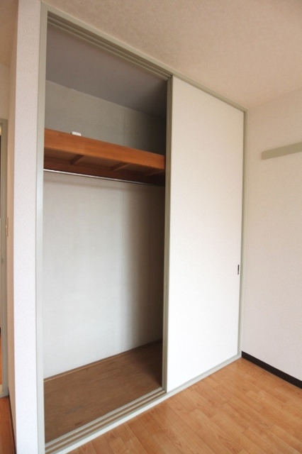 ドミール新田 収納