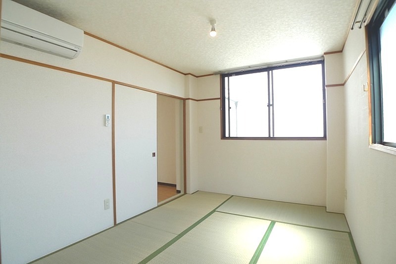 ドミール新田 ベッドルーム