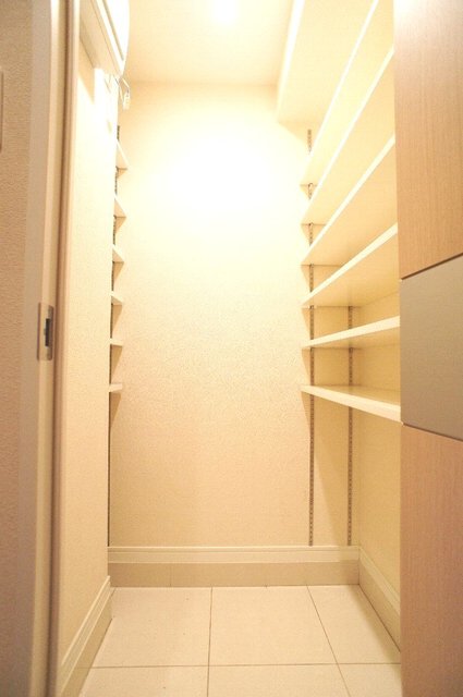 エスティメゾン大井仙台坂 収納