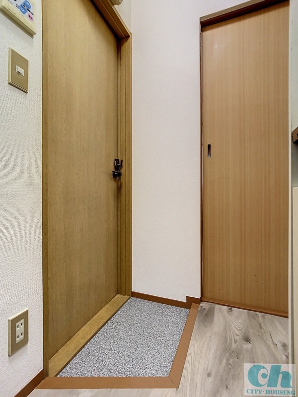 ふじハイツ 玄関