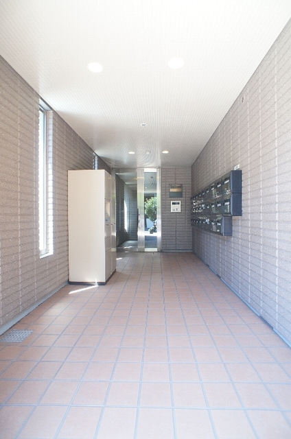 エクレール東糀谷EAST エントランス