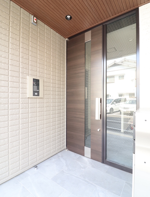 Duo Wakaba East エントランス