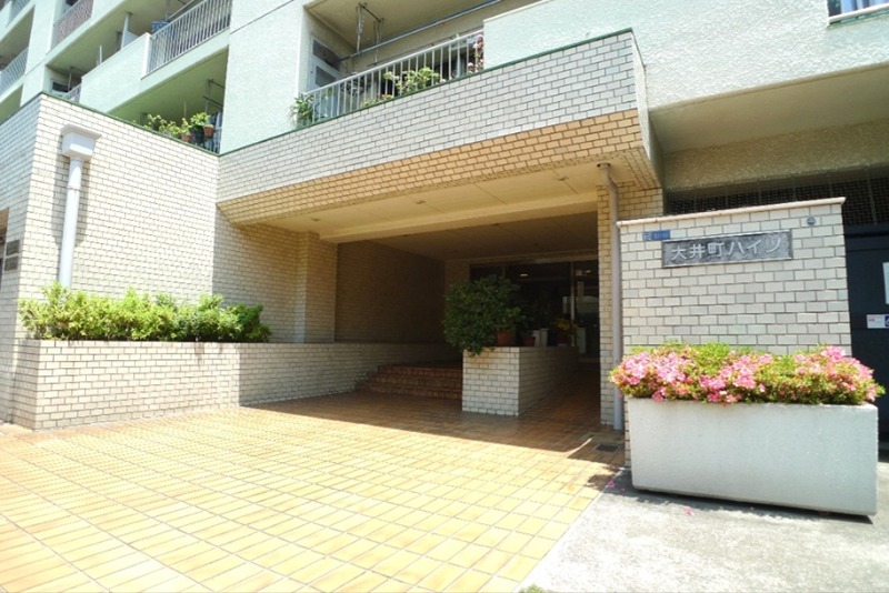大井町ハイツ エントランス
