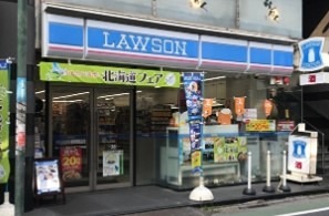 FREE　HILLS コンビニ