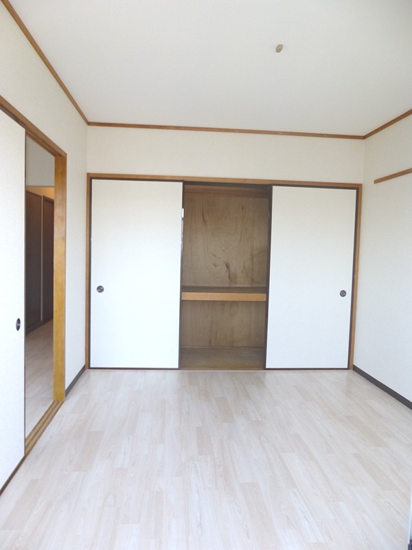 エリゼ伍番館 リビング