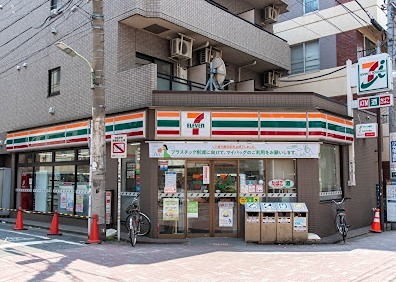 八木ビル コンビニ