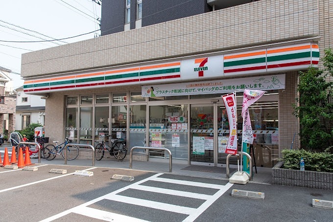 グリーンコート多摩川 コンビニ
