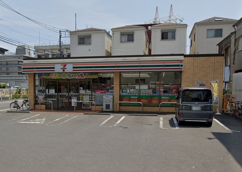 クレセールアズマ コンビニ