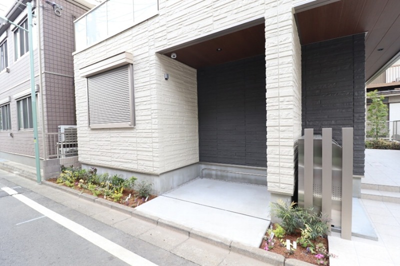 Maison Cristal西大井 エントランス