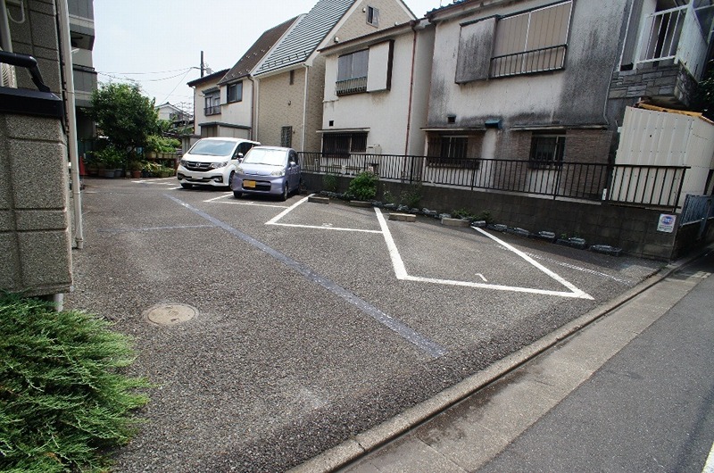 エミネンスアイル駐車場 外観